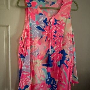 Lilly Pulitzer Size M Vibrant Pink Floral cold shoulder dress